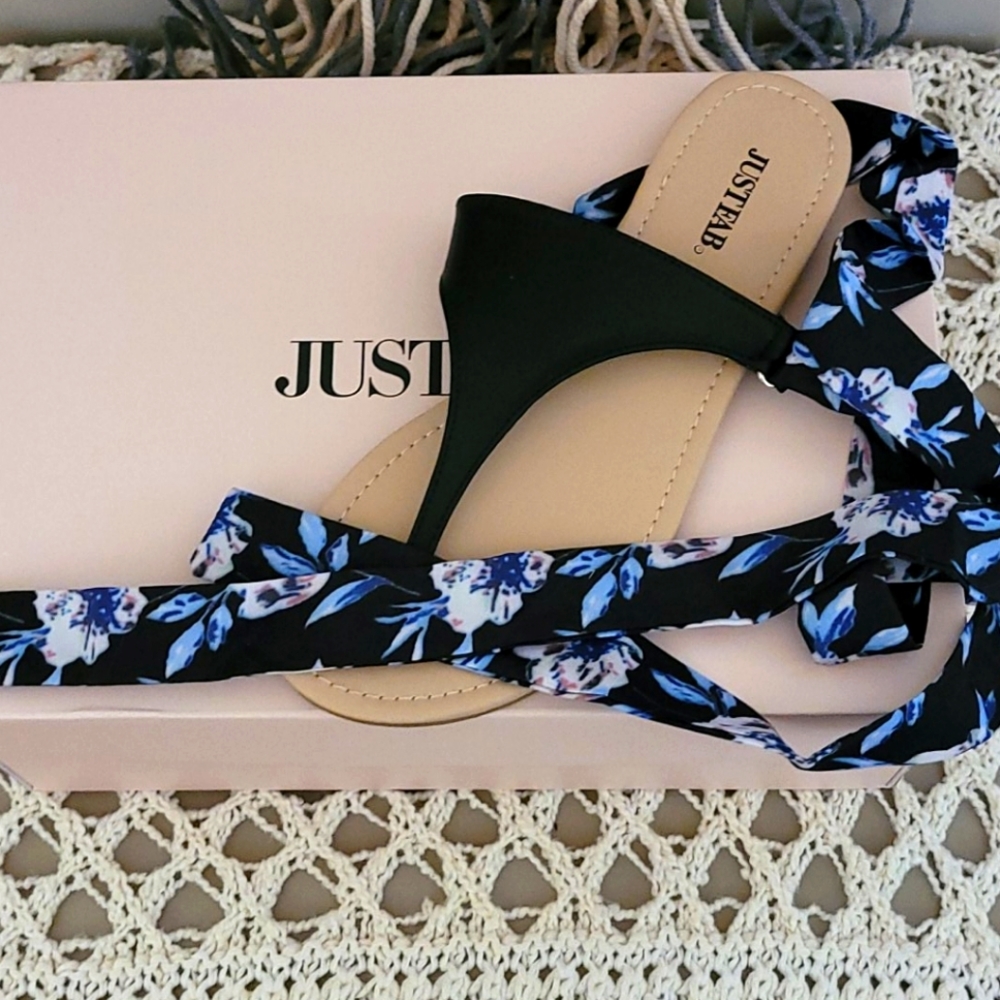 ‼️BOGO‼️Cute Tie Sandals from JustFab